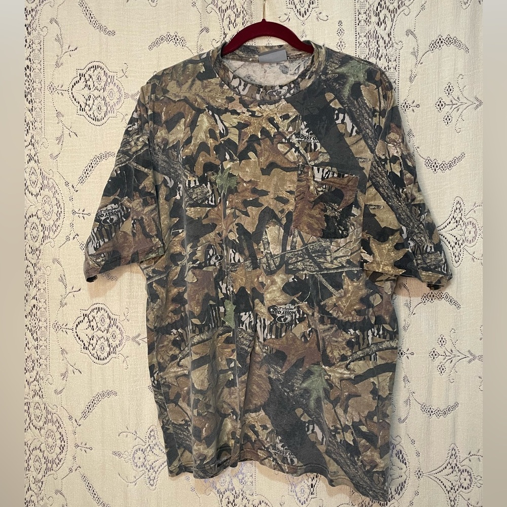 Jerzees: vintage mossy oak camo shirt